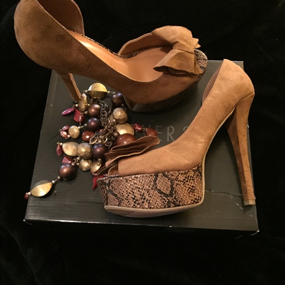 💥Reduced💥💥Brown ultra suede stiletto pump - Picture 3 of 4