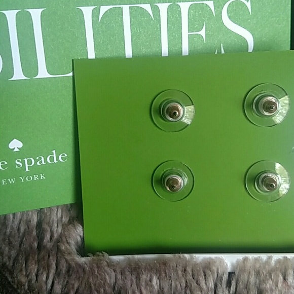 🆕1Left!! Kate Spade 2 Pack Rose Gold 12k GP Studs - Picture 4 of 4