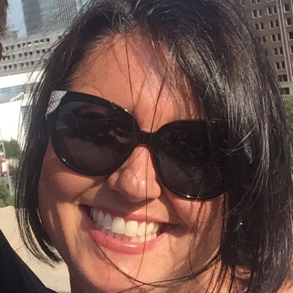 Meet your Posher, Heather - Picture 1 of 1