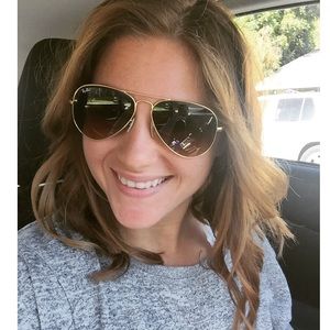 Meet your Posher, Caitie