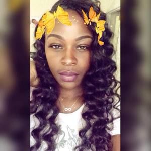 Meet your Posher, Monique