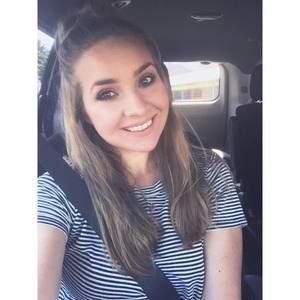 Meet your Posher, Julia