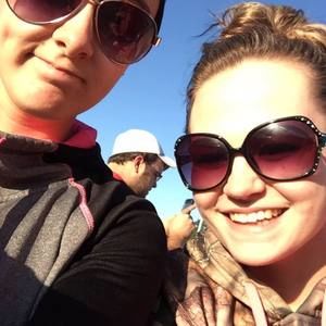 Meet your Posher, Dominique