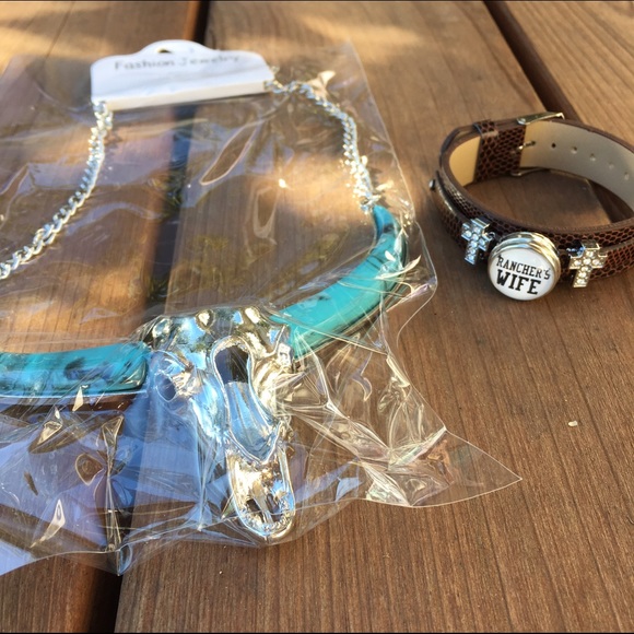 🚫TRADED. Steer Necklace/ Rancher's Wife