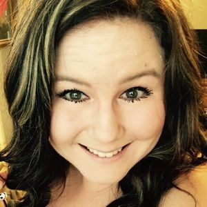 Meet your Posher, Marisa