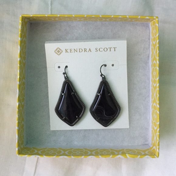 Kendra Scott Black onyx / pewter earrings