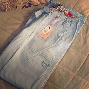 NWT koi scrub pants