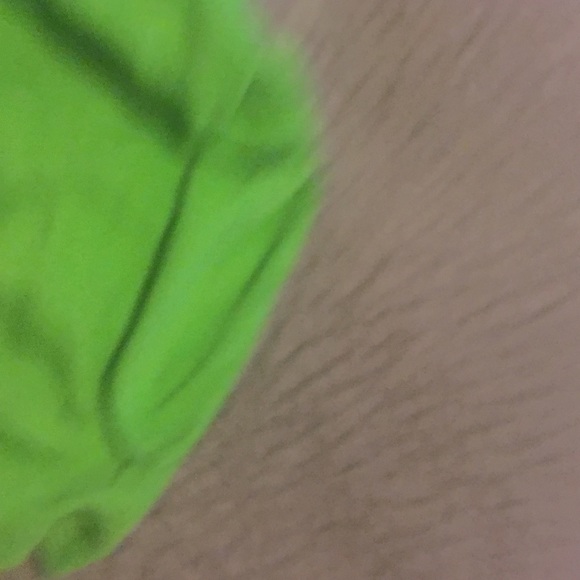 Green hooded tank with side pockets - Picture 2 of 3