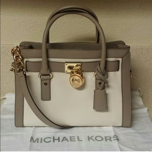 Michael Kors Hamilton FrameOutSatchel