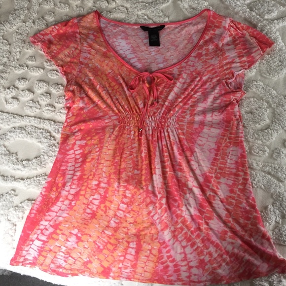 ‼SOLD‼ ☀️CLEARANCE☀️ Really cute summer top - Picture 2 of 3