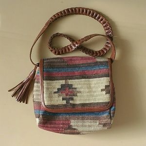 * HOST PICK * !! VINTAGE !! Leather Woven Bag