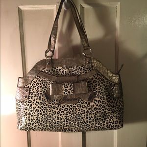 Leopard print GUESS bag