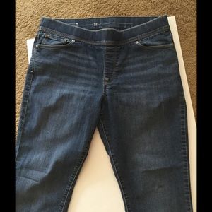 Levis Perfectly Shaping Pull On Leggings