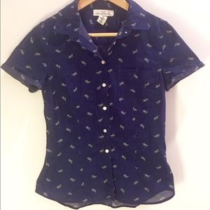 Blue eyeglass print button-up shirt (size 8)