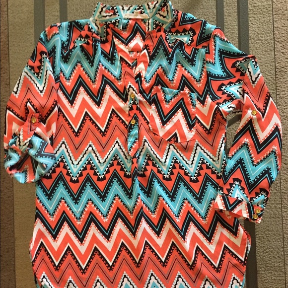 Aztec~Sz S~ Hi/Lo Tunic - Picture 1 of 4