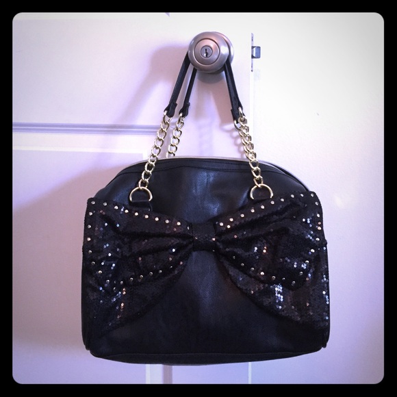 Never been used glam Betsey Johnson bag NWOT