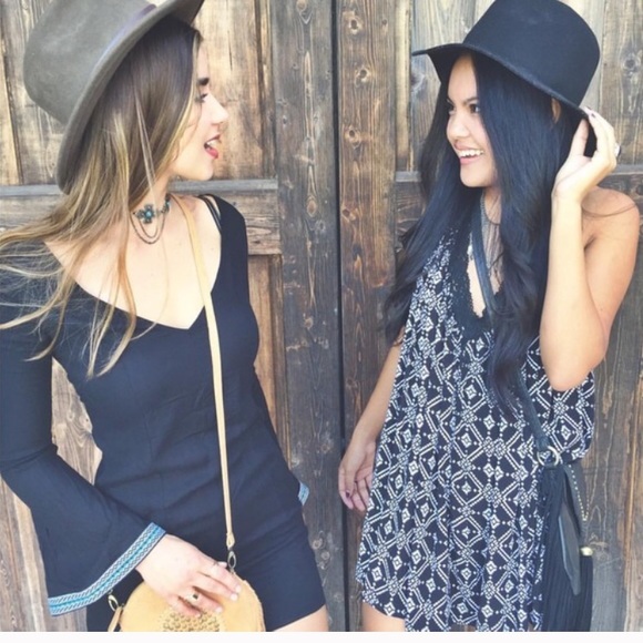 ❎SOLD❎ 💯 LF Dress - Picture 3 of 3