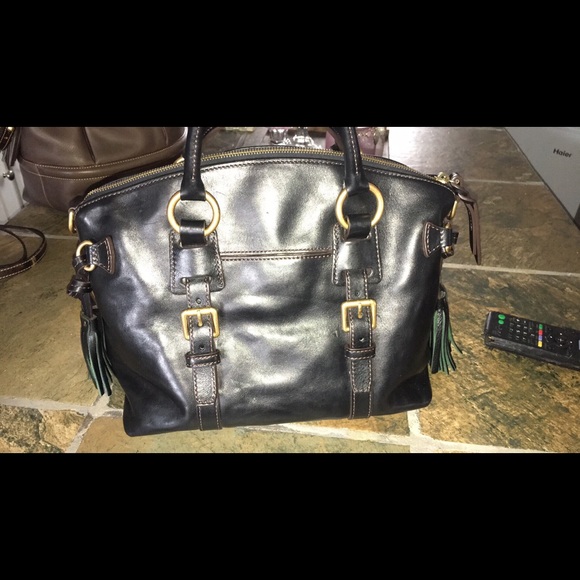 On hold Florentine  bag