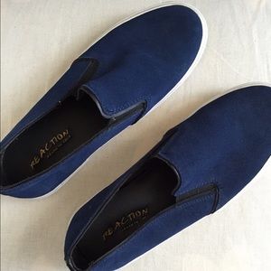 Kenneth Cole Reaction Blue Suede Slip Ons Size 7.5