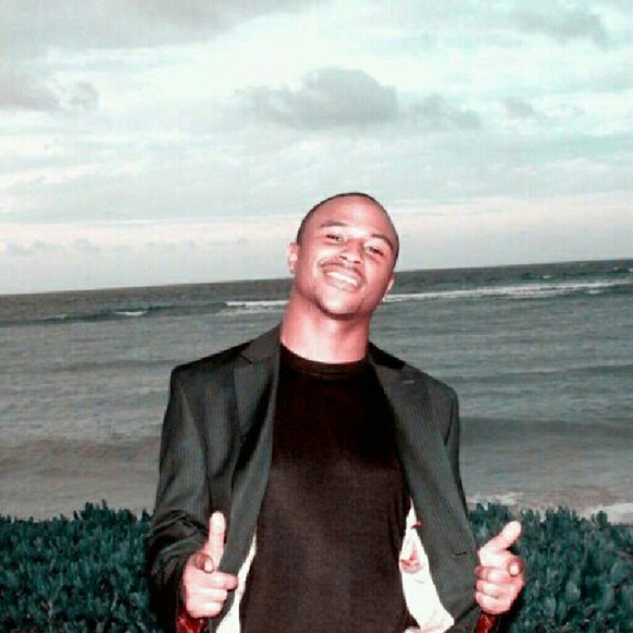 Meet your Posher, Chris - Picture 1 of 1