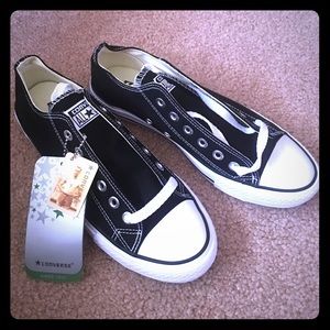 Black and white converse. New with tags