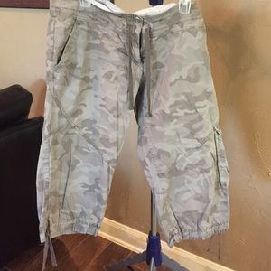 Sporty Nike Capri cargo pants in a camo print