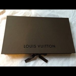 Louis Vuitton box