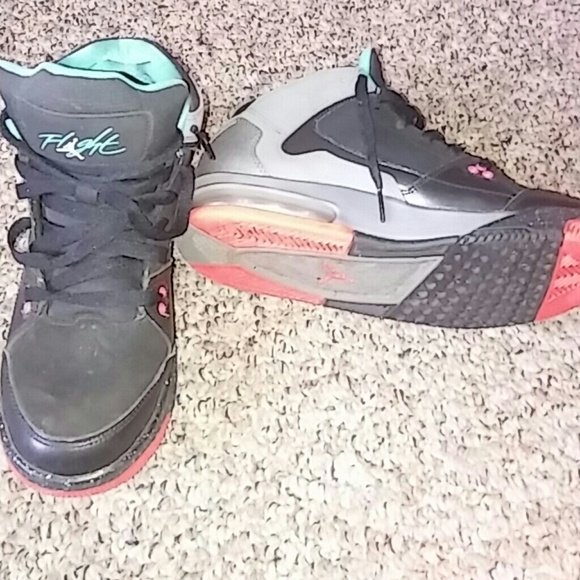 Jordans - Picture 3 of 4