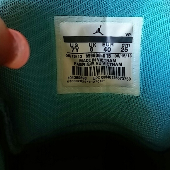 Jordans - Picture 4 of 4