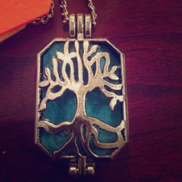 Essential Oil Tree Necklace