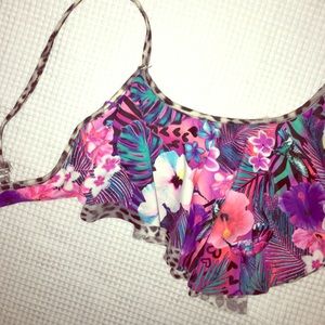 Floral leopard ruffle bikini top