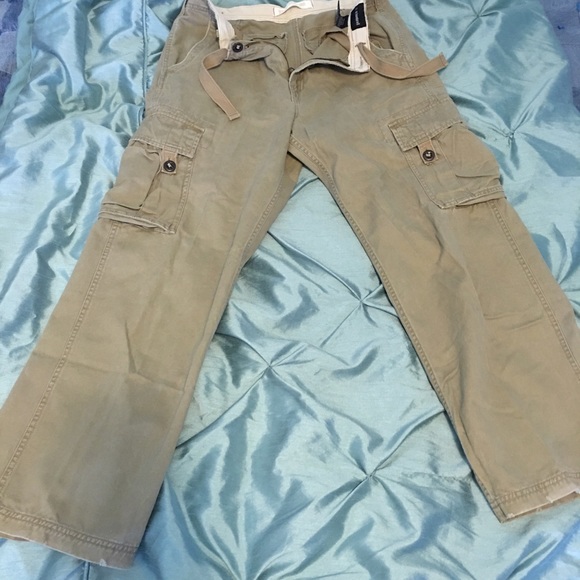 A nice pair of man cargo pan.