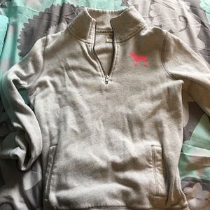 V.S quarter up sweat shirt