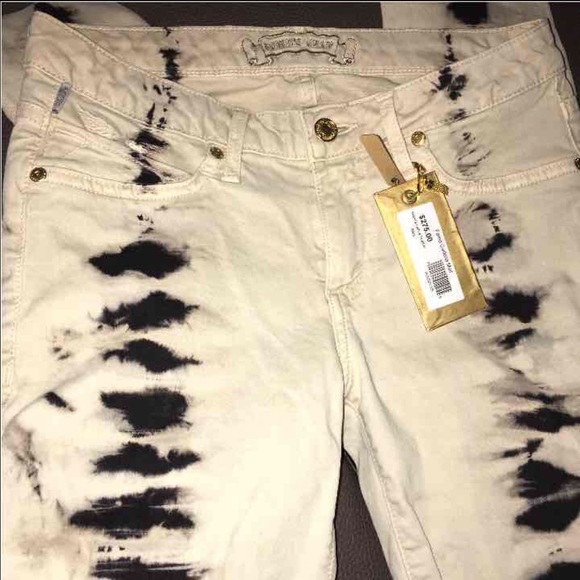 Robin jeans never worn .