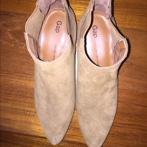 Gap suede ankle boots
