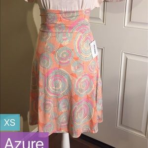 LuLaRoe Azure Skirt! Flattering, professional &fun