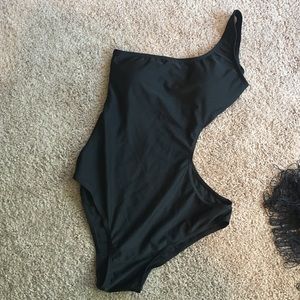 Black cutout 1 piece