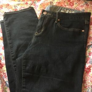 Gap 1969 women's dark jeans size 32/14r