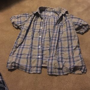 Arizona boys button up. Large
