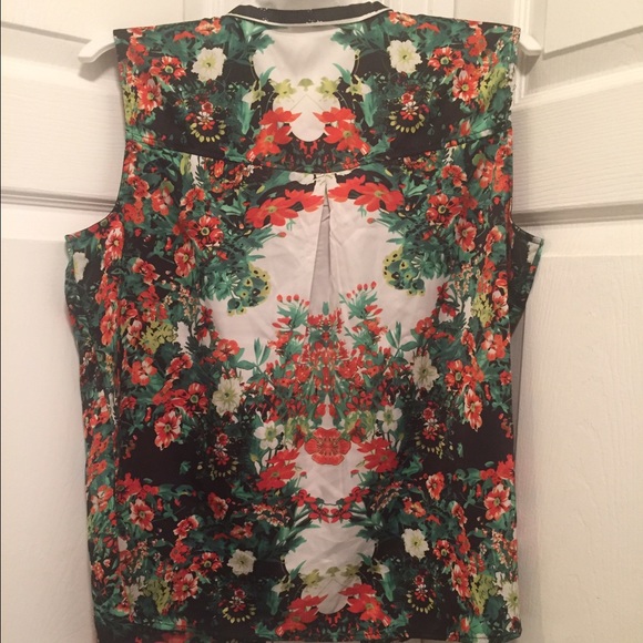 Silky button down - Picture 2 of 2