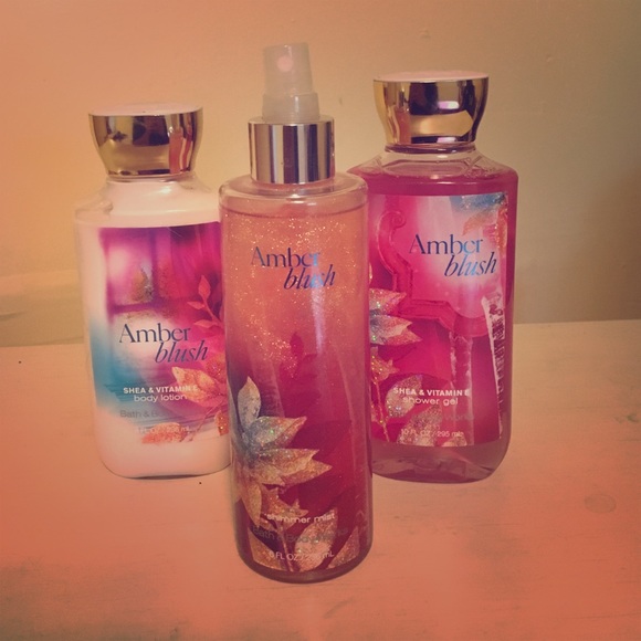 Amber blush bath and body works set