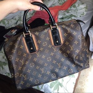 Louis Vuitton Purse