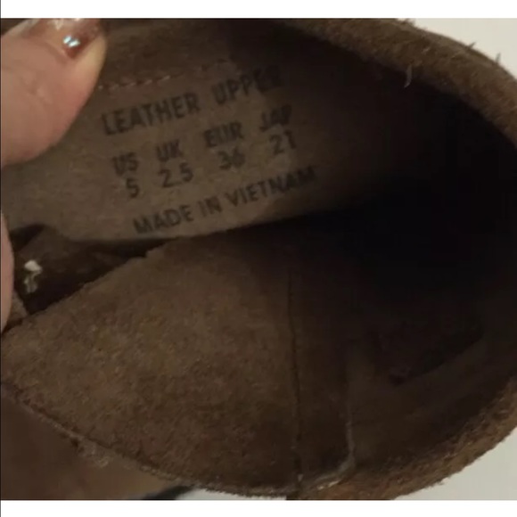 Ed Hardy Brown Faux Suede leather size 5 - Picture 3 of 4