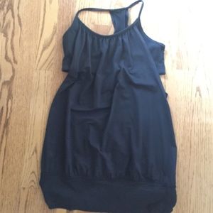 Black Lululemon tank.