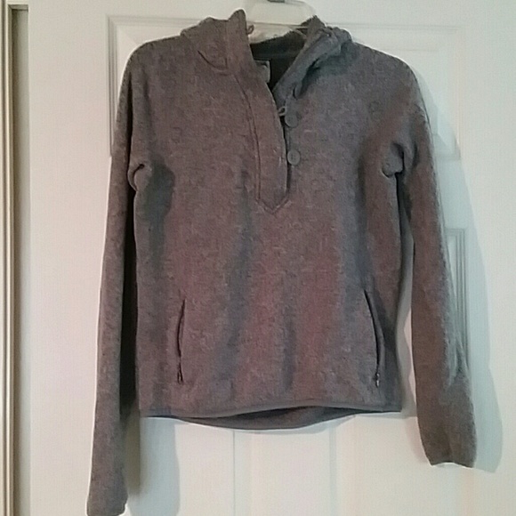 The North Face half zip hoodie