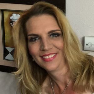 Meet your Posher, Regina