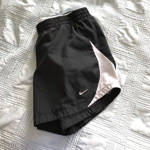 Nike running short