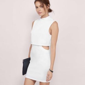 "JINA CUT OUT TIER DRESS" Tobi
