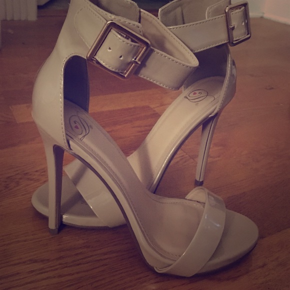 Nude heels