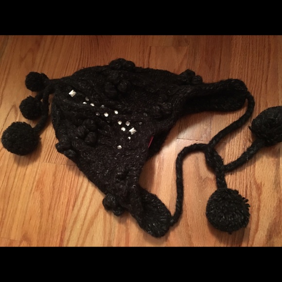 betsey johnson matching hat and scarf